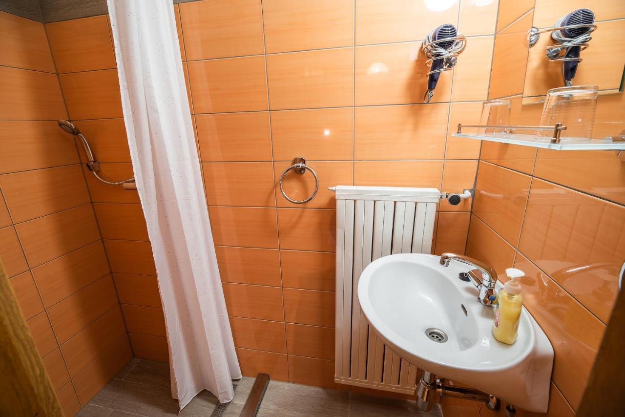 Farm Stay Zagar Мозирє Екстер'єр фото